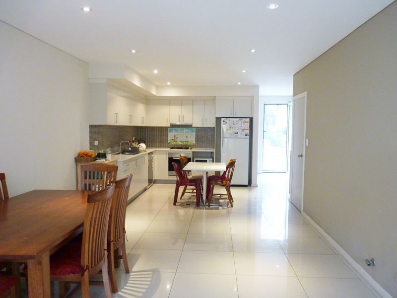 10/16 Carson Street, Eastwood NSW 2122