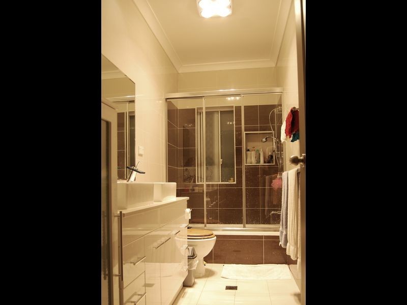 18 Auld Ave, Eastwood NSW 2122