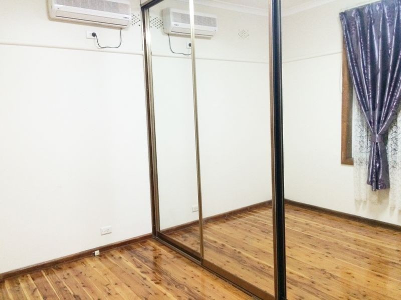 1 Warwick Rd, Dundas Valley NSW 2117