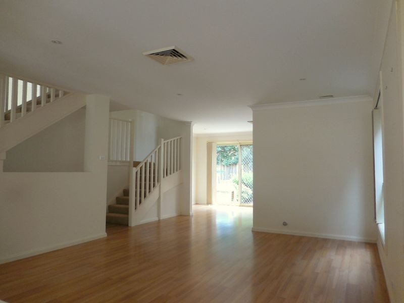 2 Governor Place, Winston Hills NSW 2153