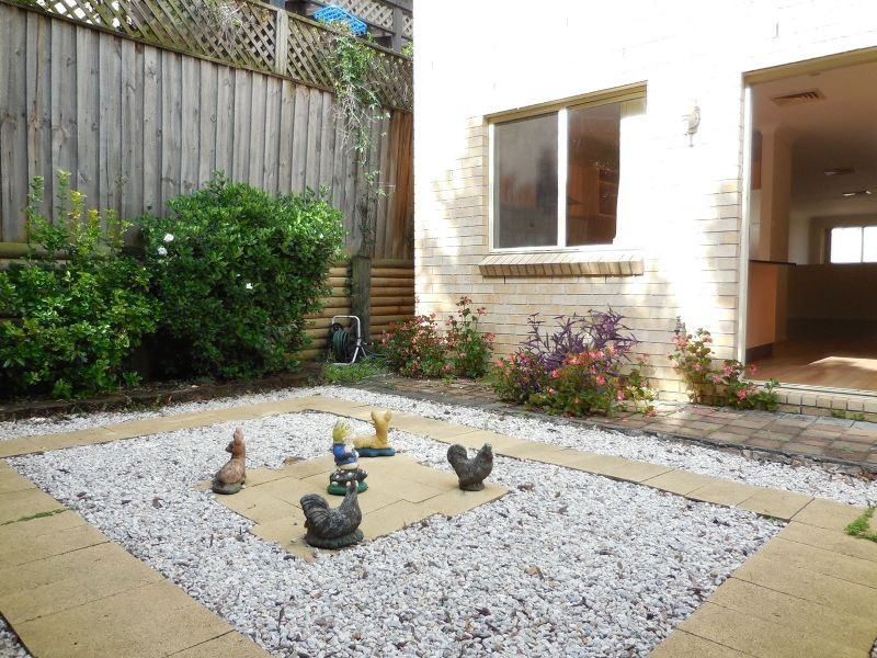 2 Governor Place, Winston Hills NSW 2153