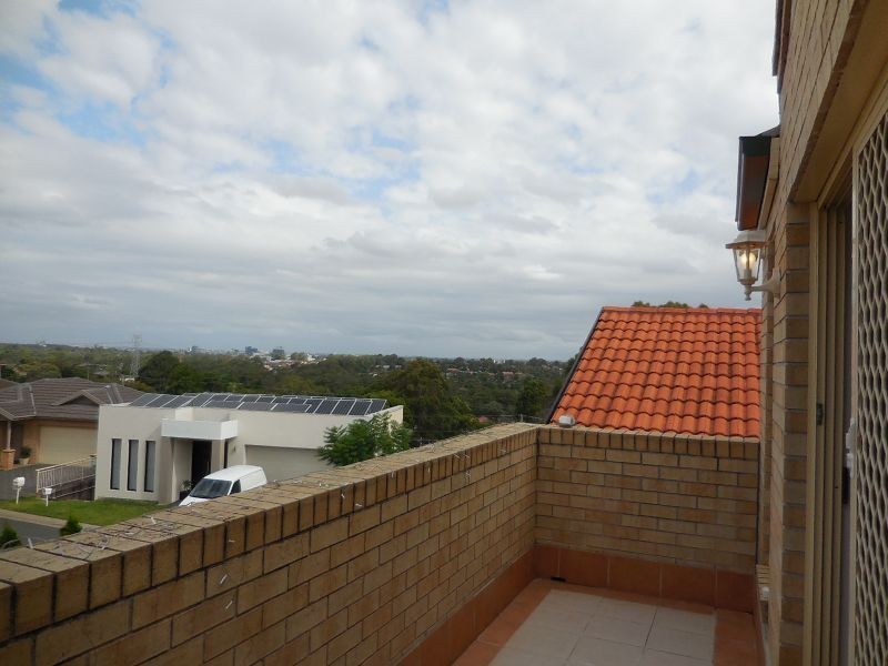 2 Governor Place, Winston Hills NSW 2153