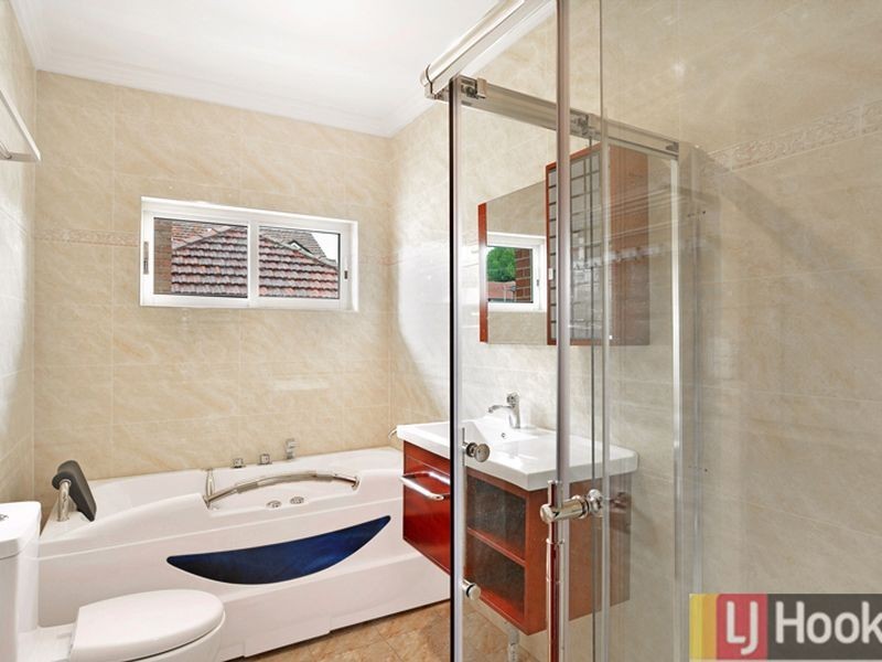 11- Milton Avenue, Eastwood NSW 2122