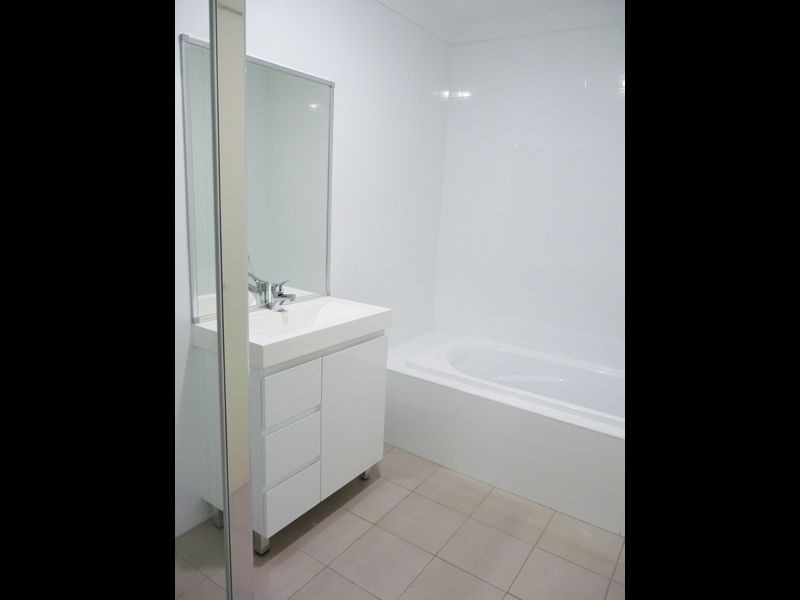 12-16 Hope St, Rosehill NSW 2142