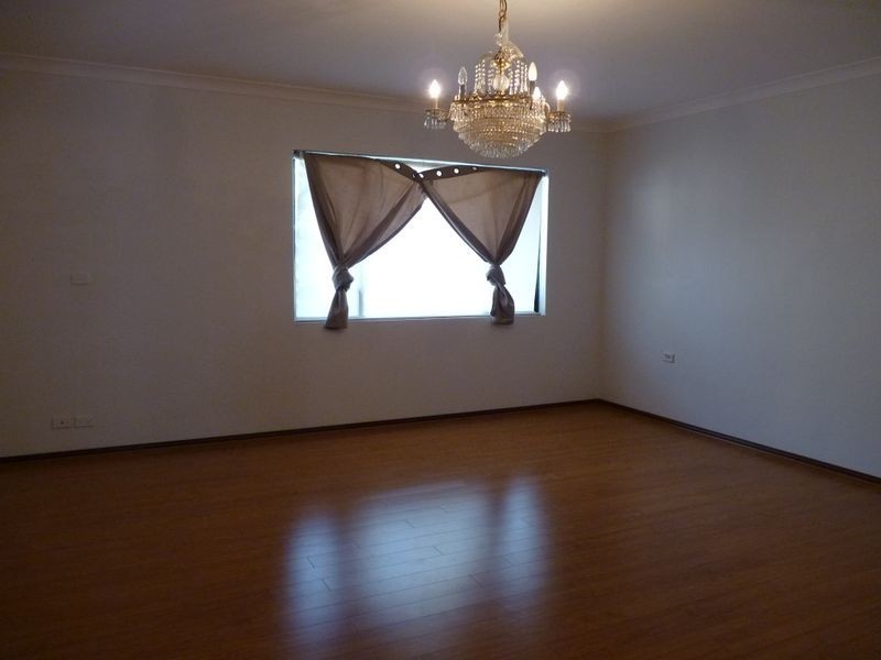 2C St Pauls Close, Burwood NSW 2134
