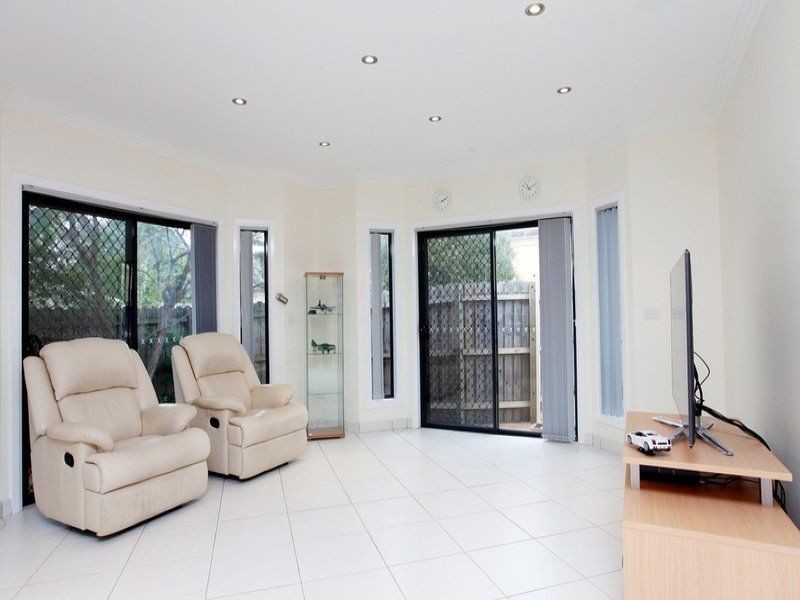 2/95A Bowden Street, Ryde NSW 2112