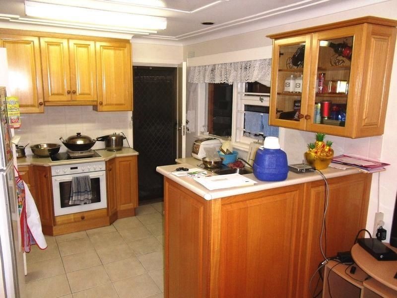 1 Roland Ave, Northmead NSW 2152