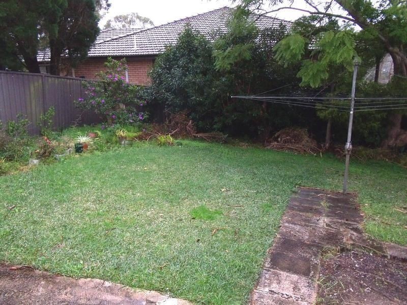 1 Roland Ave, Northmead NSW 2152