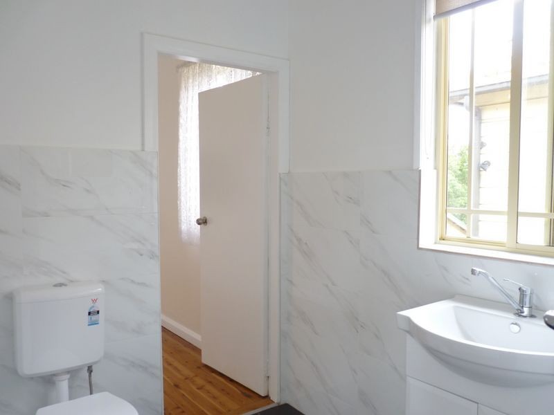 19 Hillview Road, Eastwood NSW 2122