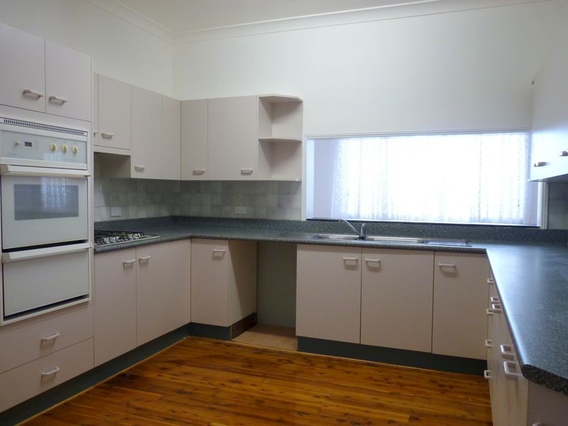 19 Hillview Road, Eastwood NSW 2122