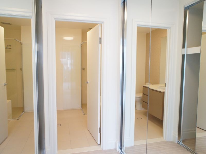 402/2 Rose Water Circuit, Breakfast Point NSW 2137
