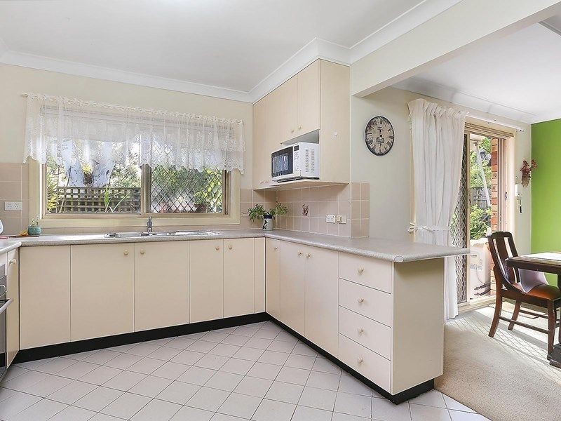 2/11 Adderton Road, Telopea NSW 2117