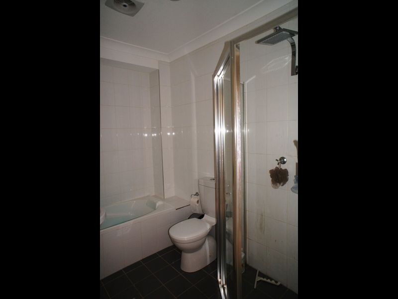 6/11 RAGLAN ROAD, Auburn NSW 2144