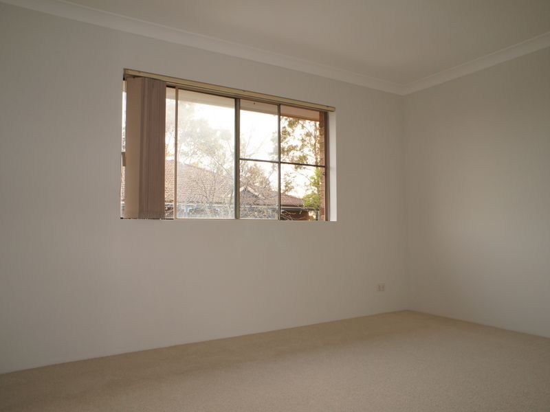 121/40 Strathalnyin Drive, Oatlands NSW 2117