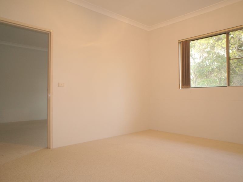 121/40 Strathalnyin Drive, Oatlands NSW 2117