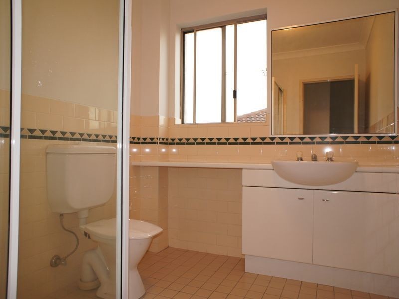 121/40 Strathalnyin Drive, Oatlands NSW 2117