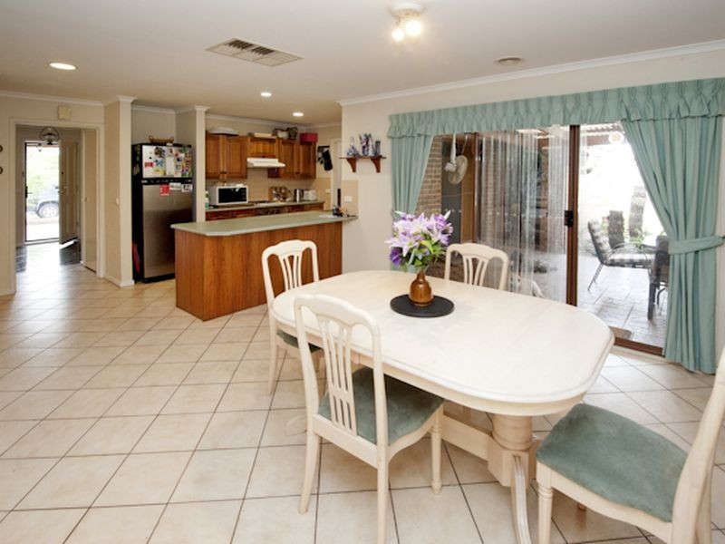12 Warrin Rise, Langwarrin VIC 3910
