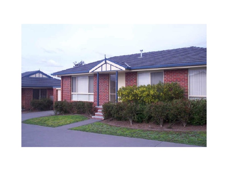 6/2 Allington Place, Langwarrin VIC 3910