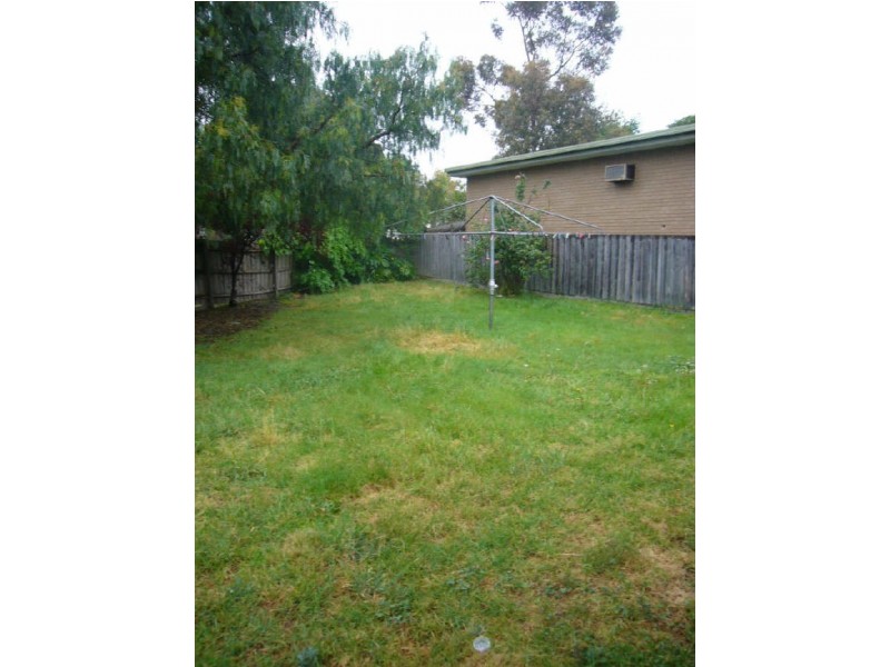 8 Long Street, Langwarrin VIC 3910