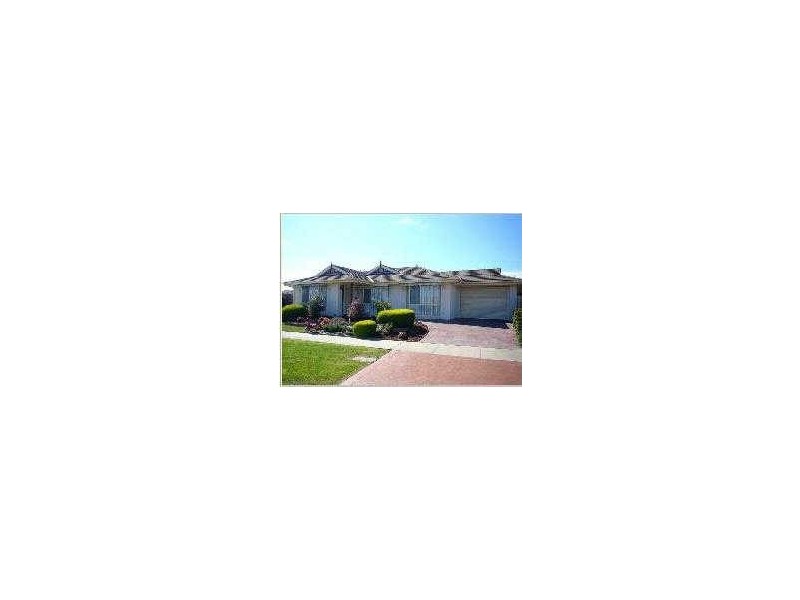 8 Glendale Close, Langwarrin VIC 3910