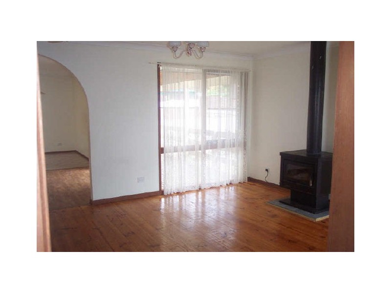 8 Acacia Wynd, Langwarrin VIC 3910