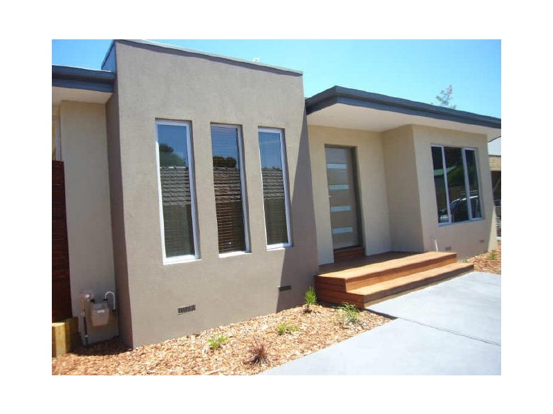 2/7 Lloyd Street, Langwarrin VIC 3910