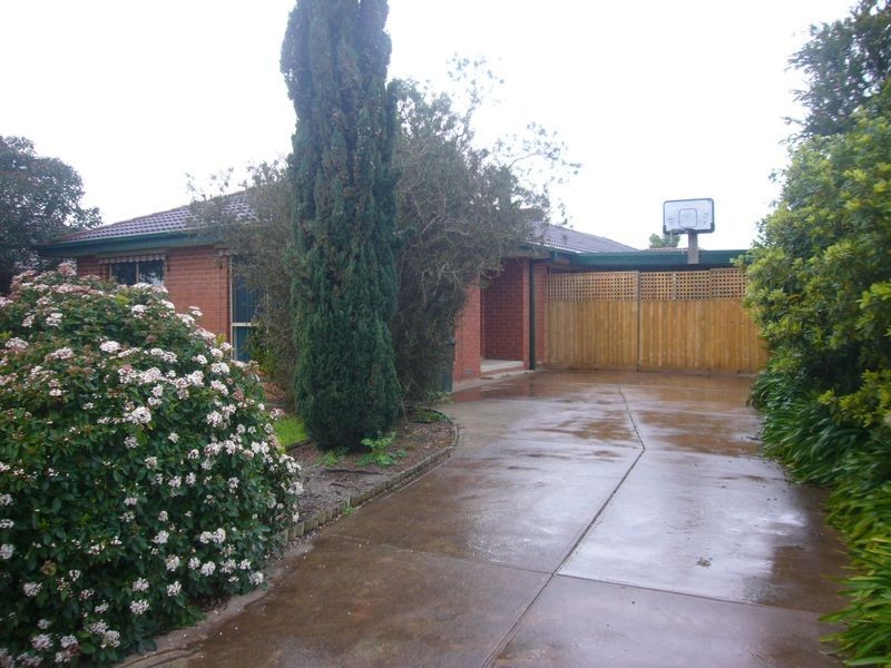 6 Wade Court, Langwarrin VIC 3910