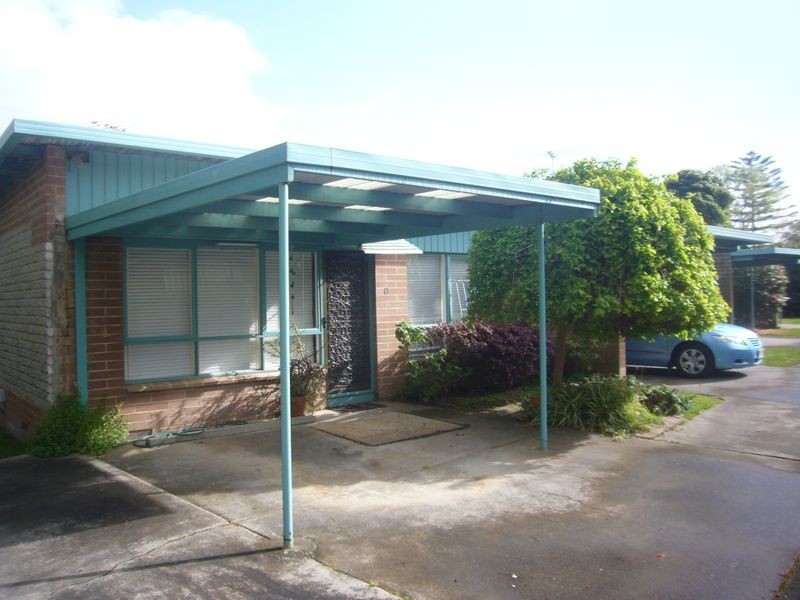 8/11 Leceister Avenue, Mount Eliza VIC 3930