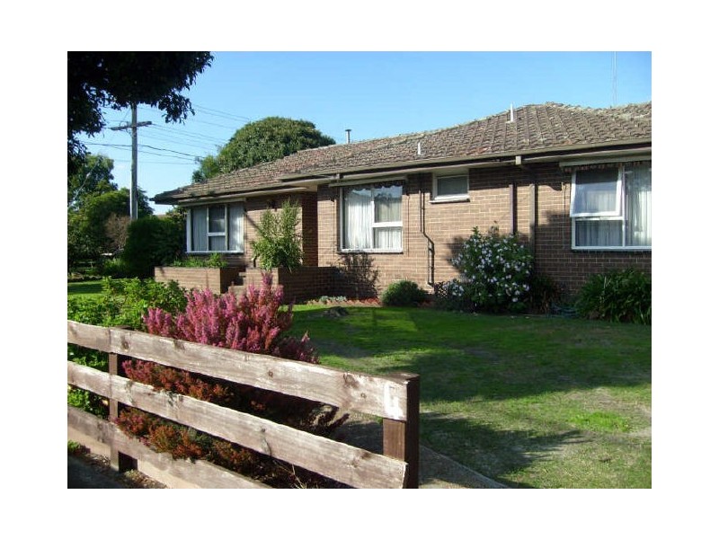 4 Santa Barbara Drive, Frankston VIC 3199