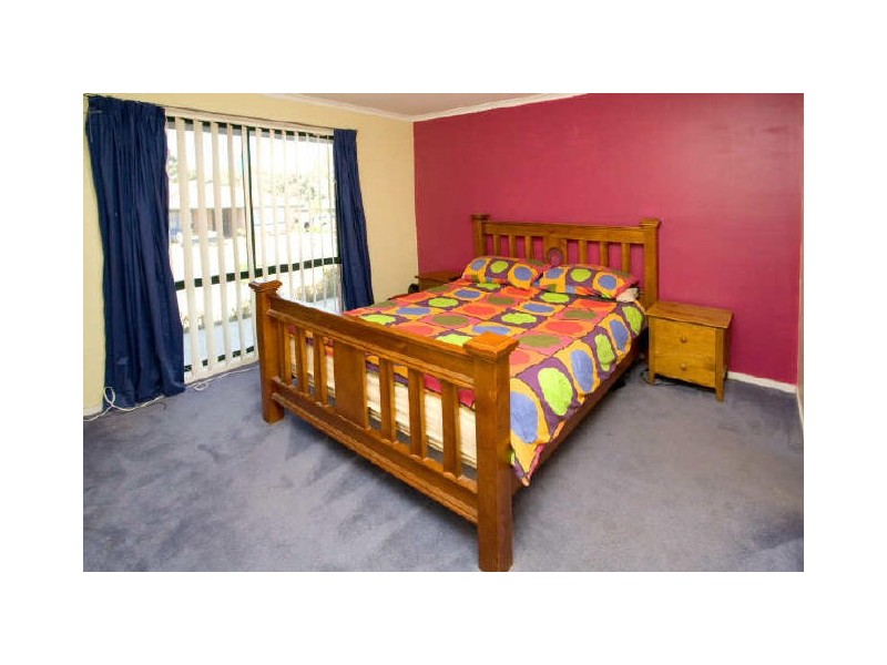 4 Huntly Court, Langwarrin VIC 3910
