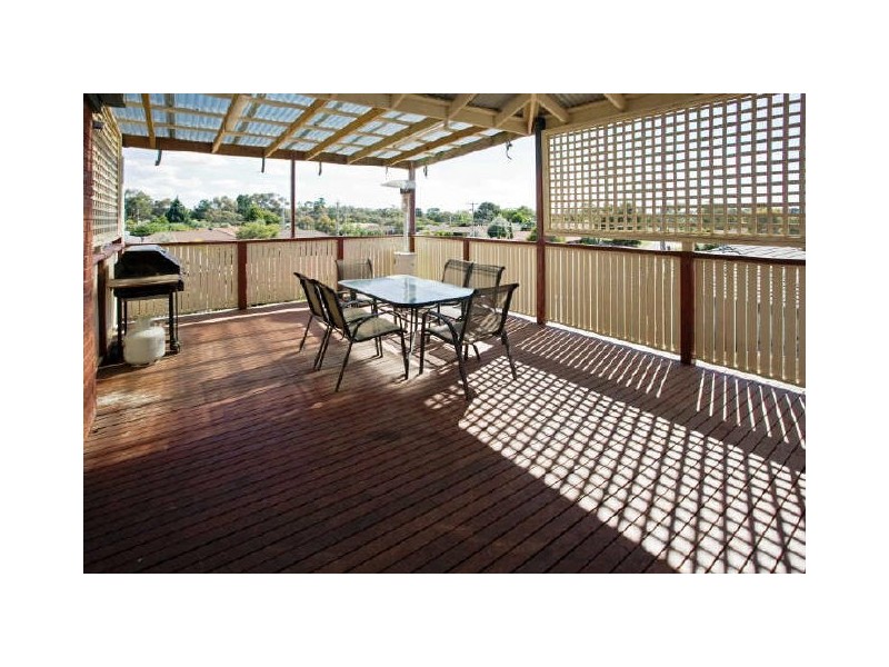 4 Huntly Court, Langwarrin VIC 3910