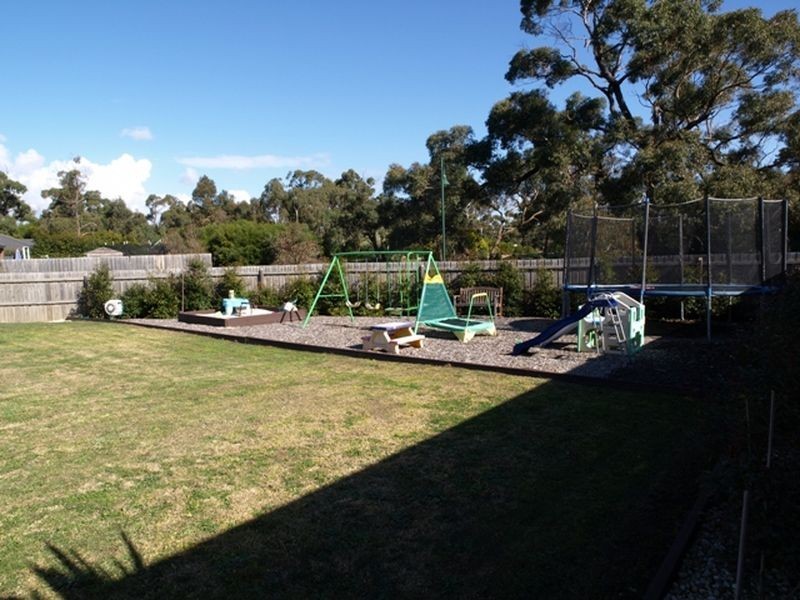 2 Bushy Court, Langwarrin VIC 3910