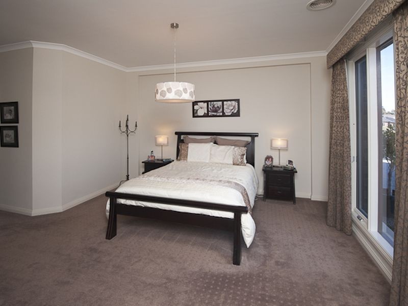 8 Bronzewing Court, Langwarrin VIC 3910