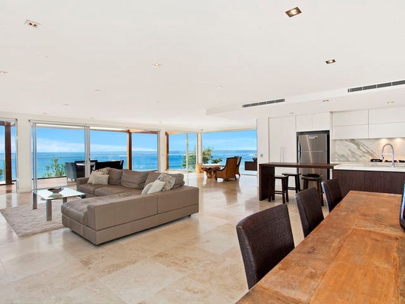 2/132 Terrigal Drive, Terrigal NSW 2260