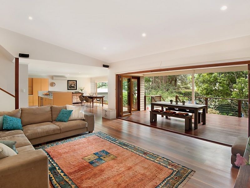 9 Grove Road, Wamberal NSW 2260