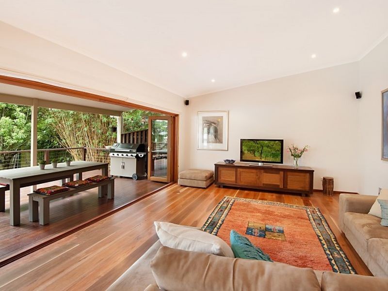 9 Grove Road, Wamberal NSW 2260
