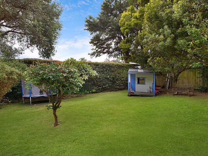 9 Grove Road, Wamberal NSW 2260
