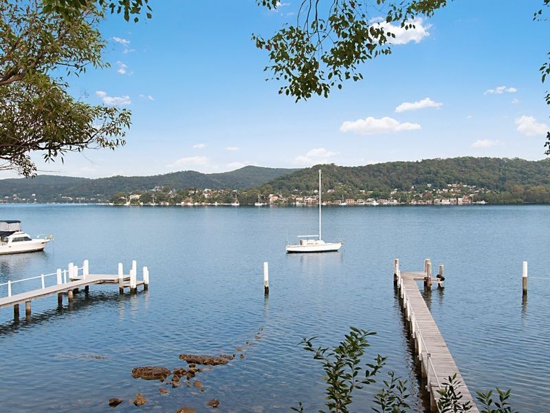 20 Albany Street, Point Frederick NSW 2250