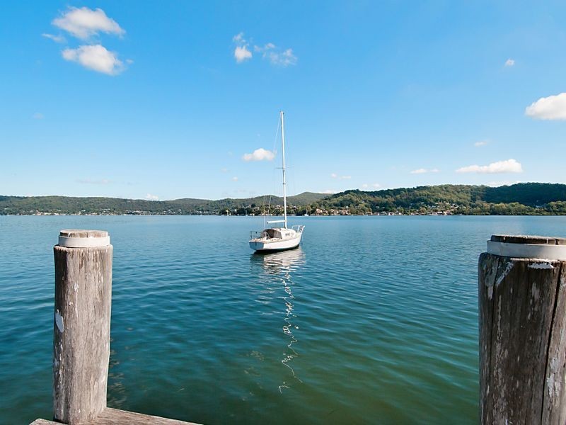 20 Albany Street, Point Frederick NSW 2250