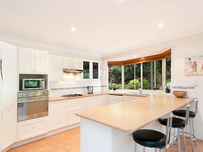 15 Canterbury Close, Terrigal NSW 2260