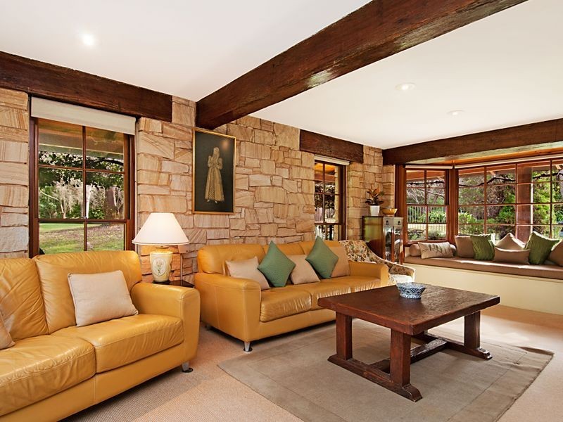 363 Oak Road, Matcham NSW 2250