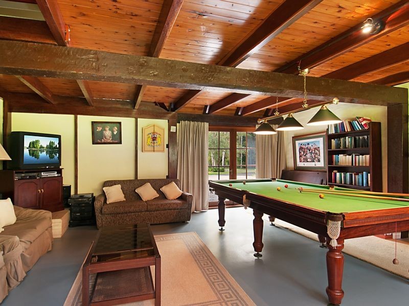 363 Oak Road, Matcham NSW 2250