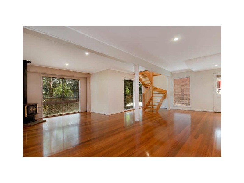 49 Easter Parade, North Avoca NSW 2260