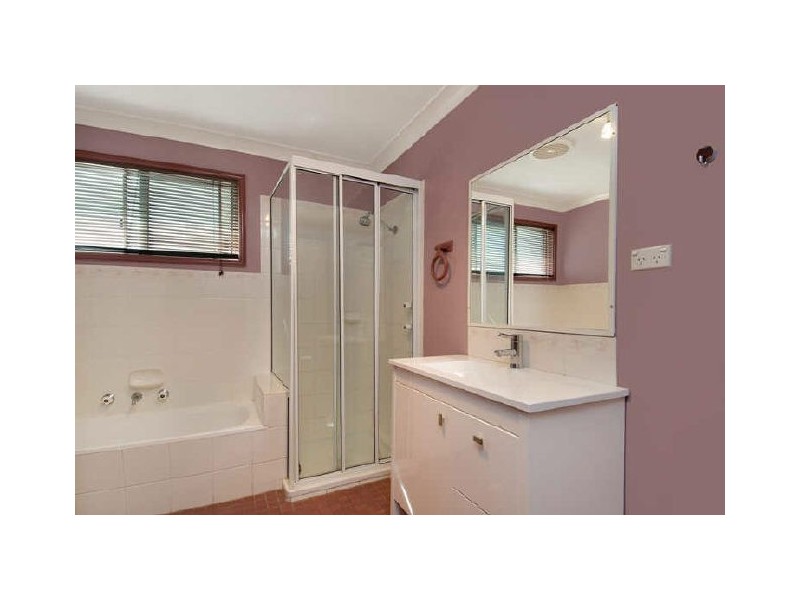 49 Easter Parade, North Avoca NSW 2260