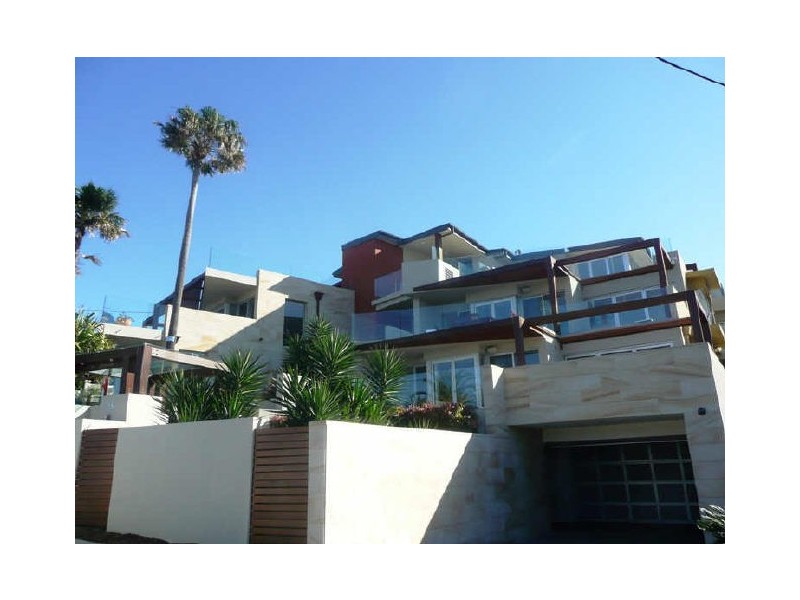 2/15 Painters Lane, Terrigal NSW 2260