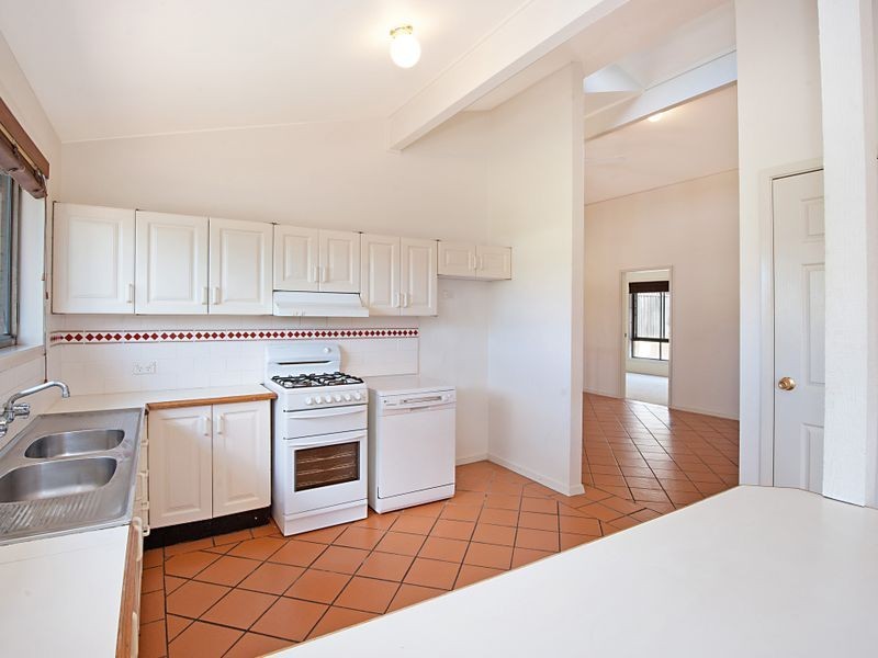 19 Raymond Terrace, Terrigal NSW 2260