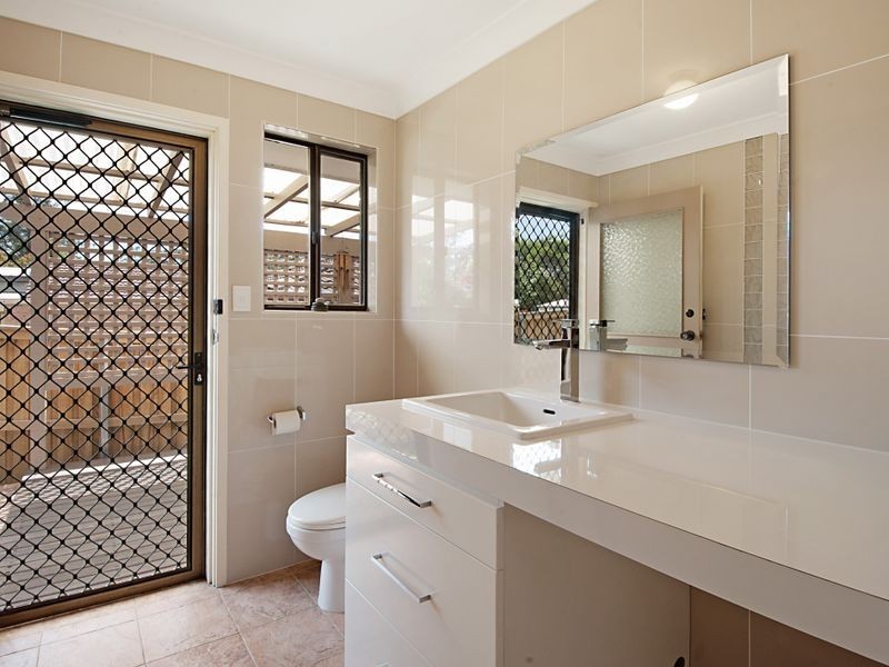 11 Kuburra Road, Erina NSW 2250