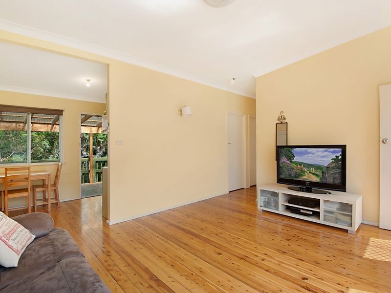 33 Hopetoun Street, Forresters Beach NSW 2260