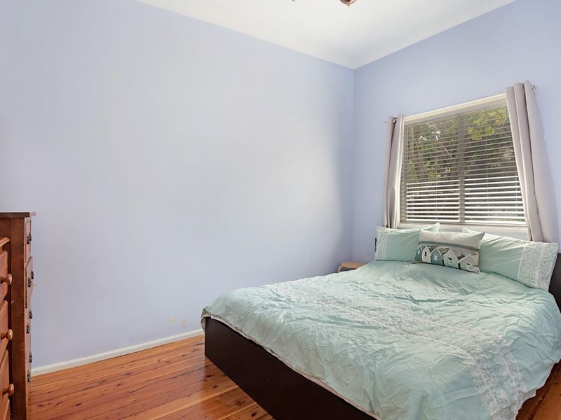33 Hopetoun Street, Forresters Beach NSW 2260