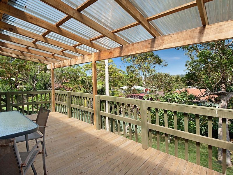 33 Hopetoun Street, Forresters Beach NSW 2260